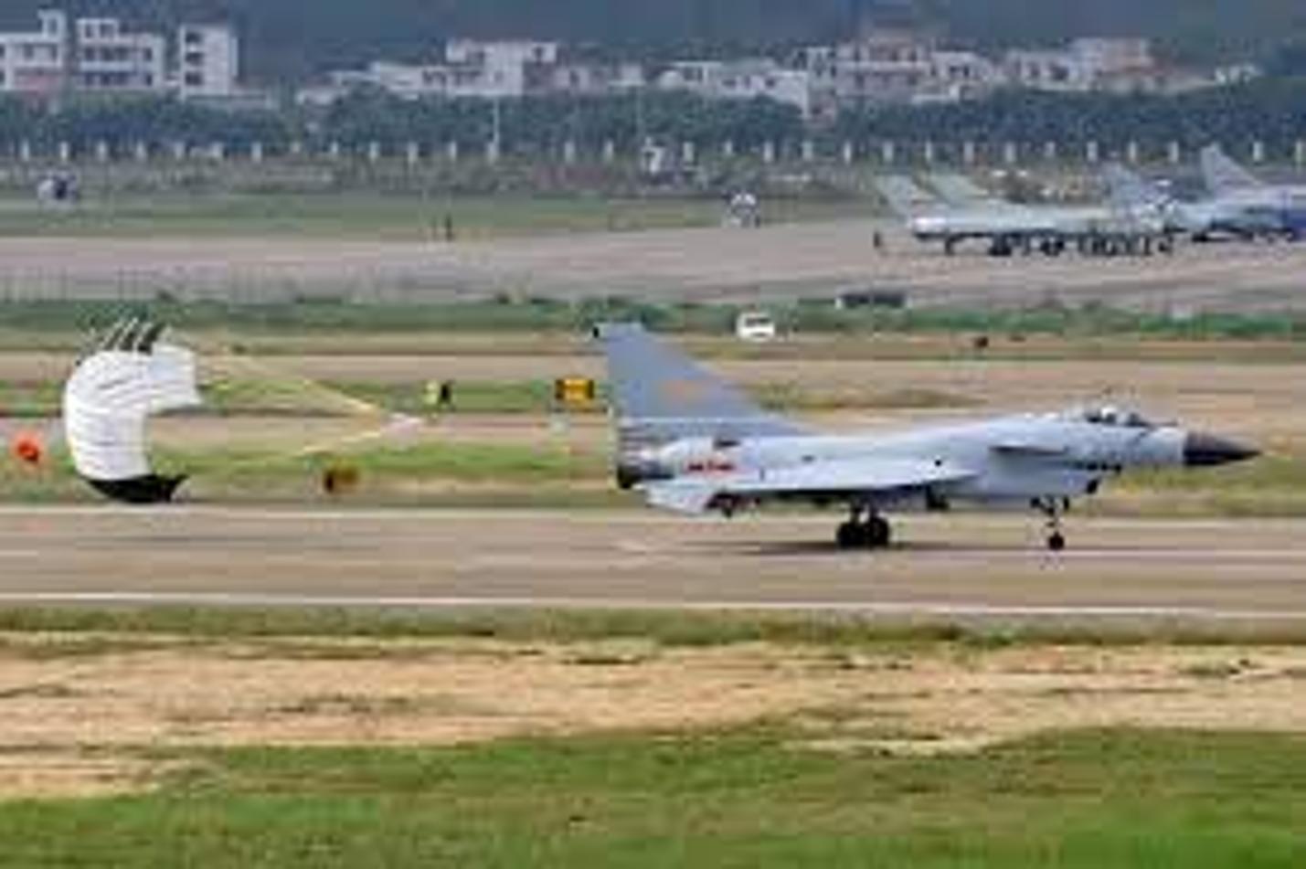 Kina šalje 30 ratnih aviona u zonu protivvazdušne odbrane Tajvana