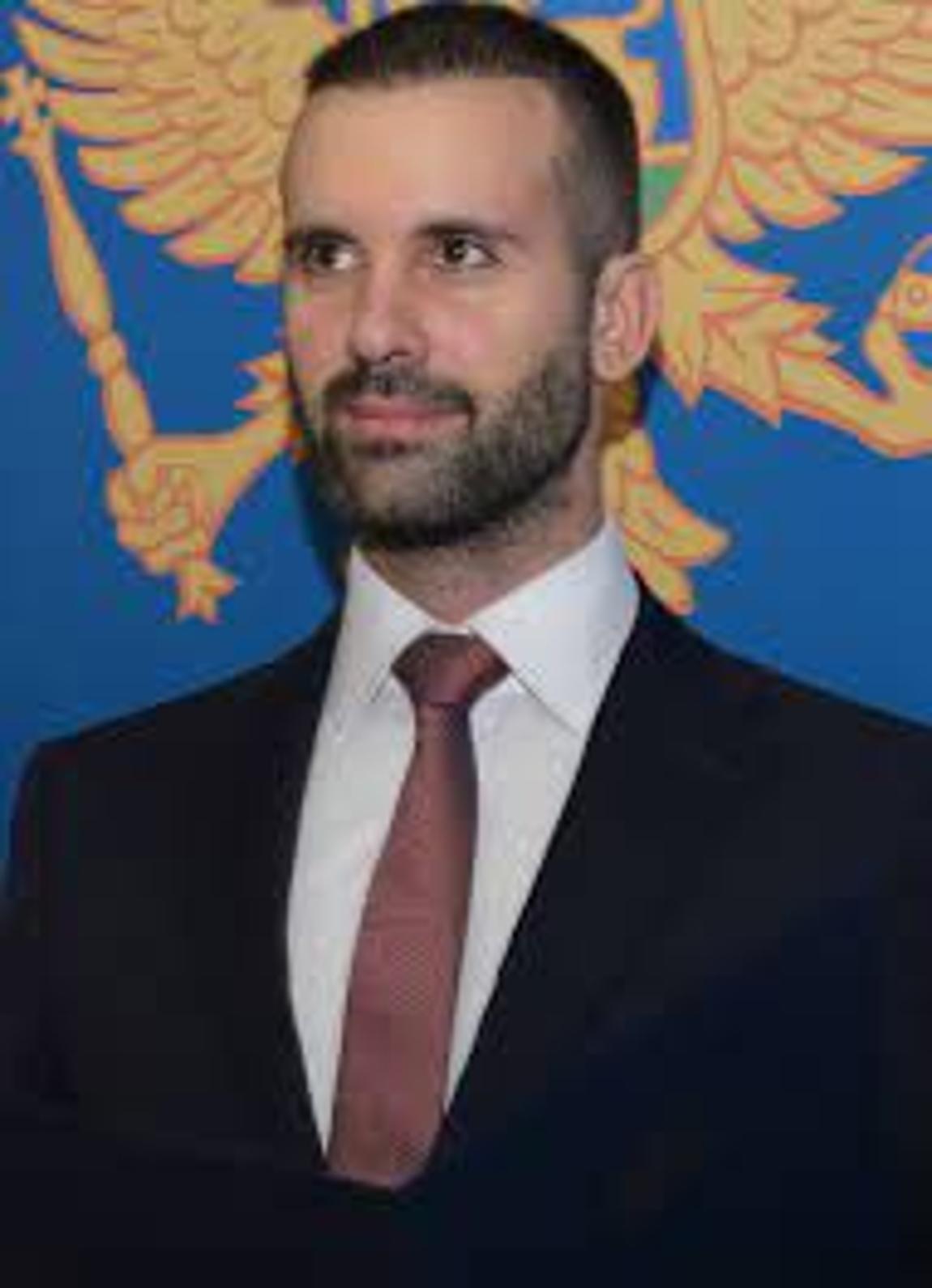 Spajić odgovorio Krivokapiću zbog ne vraćanja  diplomatskog pasoša