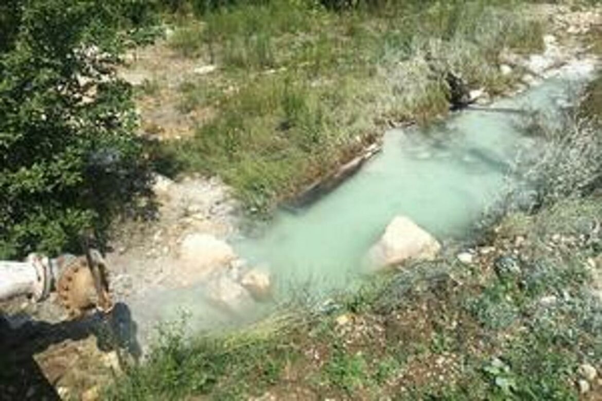 Rijeka Vezišnica u Pljevljima ponovo bijele boje