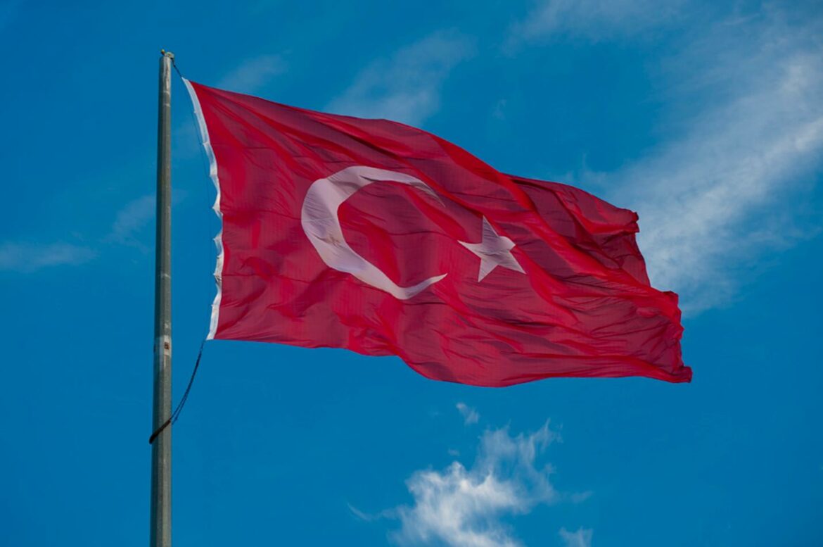Turska: Petoro djece i žena se utopili kod Marmarisa