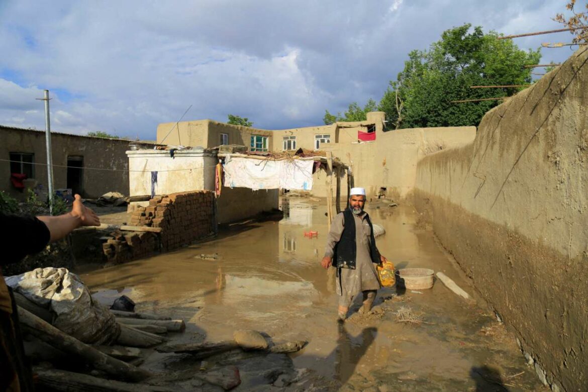 Broj mrtvih u poplavama u Avganistanu porastao je preko 180