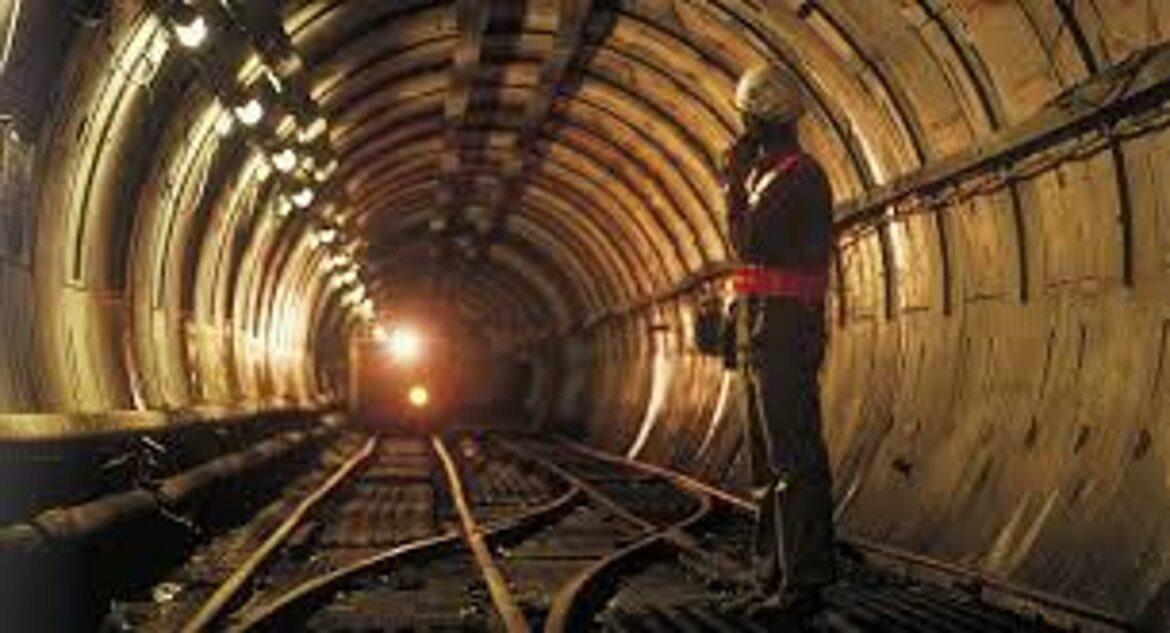 Putnici su pet sati bili zaglavljeni u tunelu Lamanš zbog kvara na vozu