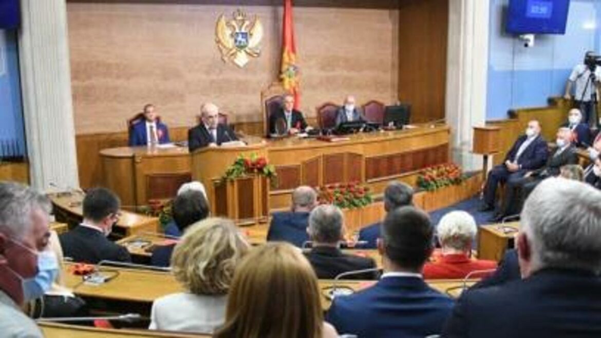 Crnogorska vlast je srušena zbog sporazuma sa Srpskom crkvom