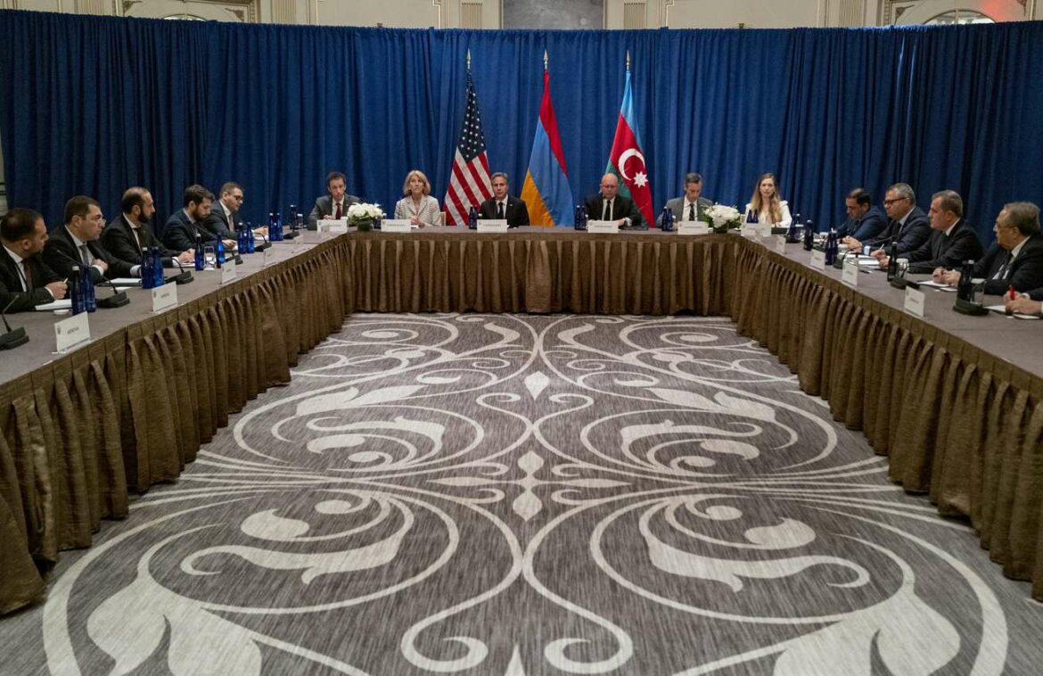 Šefovi spoljnih poslova Azerbejdžana, Jermenije i SAD razgovarali su o izradi mirovnog sporazuma