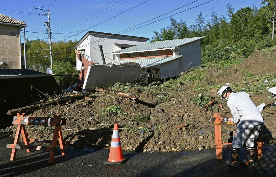 Tajfun pogodio centralni Japan usmrtivši dvoje ljudi