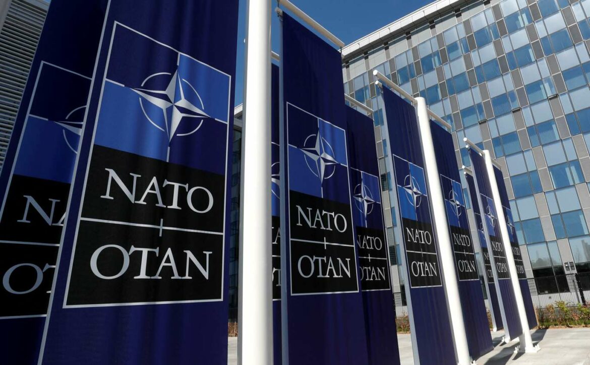 NATO: Podržavamo pravo Ukrajine da izabere svoj put