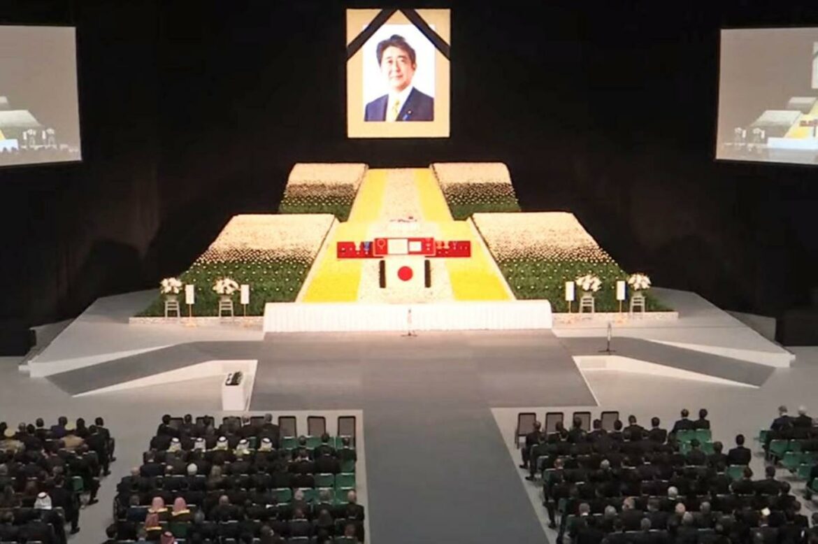 U Tokiju danas državna sahrana bivšeg japanskog premijera Šinza Abea