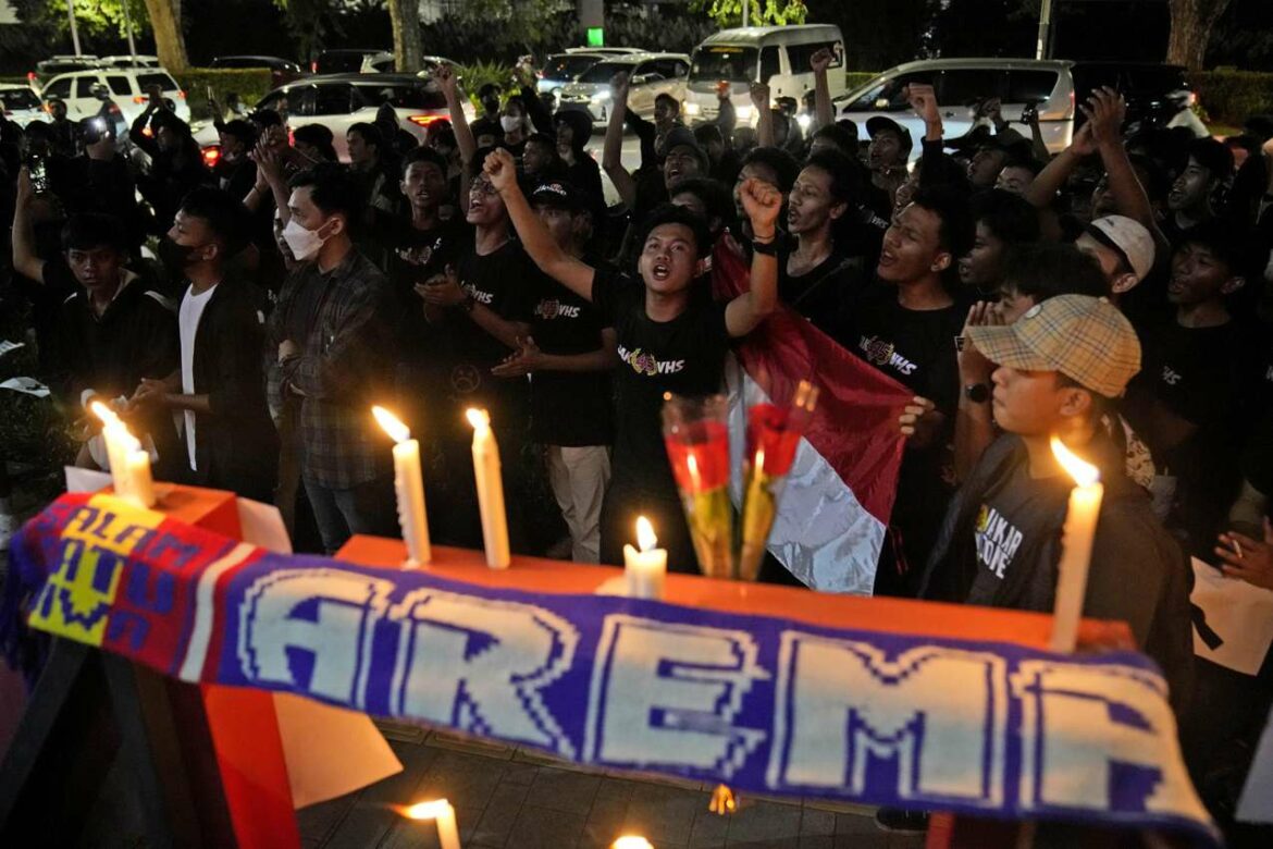 Fudbalski svijet reaguje na katastrofu na stadionu Indonezije