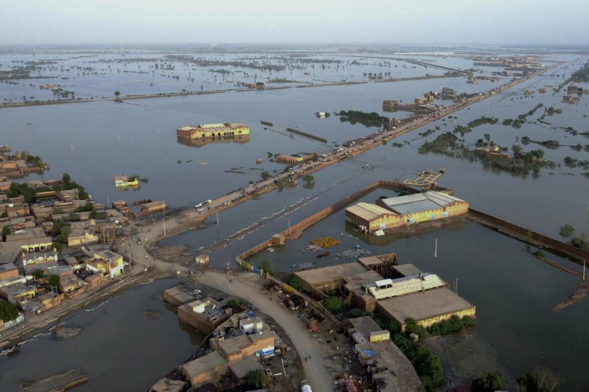 Pakistan: Svijetska banka procijenjuje da su poplave prouzrokovale štetu od 40 milijardi dolara