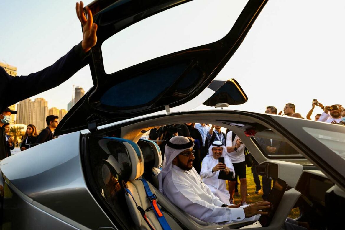 Kineski „leteći automobil“ prvi put leti u Dubaiju