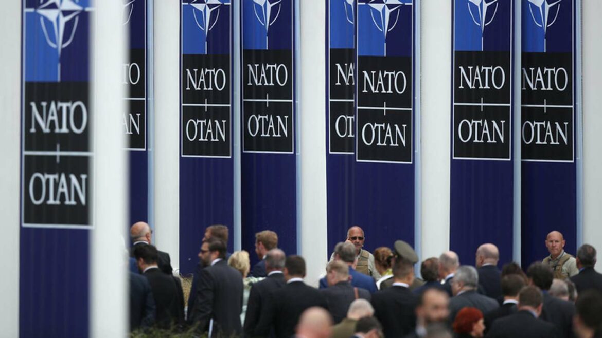 NATO „nije obavezan“ da pomaže Ukrajini – njemački ambasador