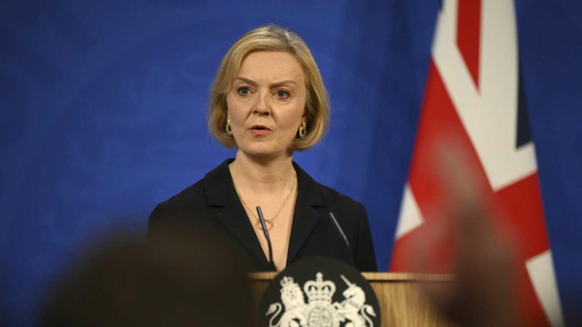 Britanski političari zahtjevaju istragu o tvrdnji o hakiranju telefona Liz Trus