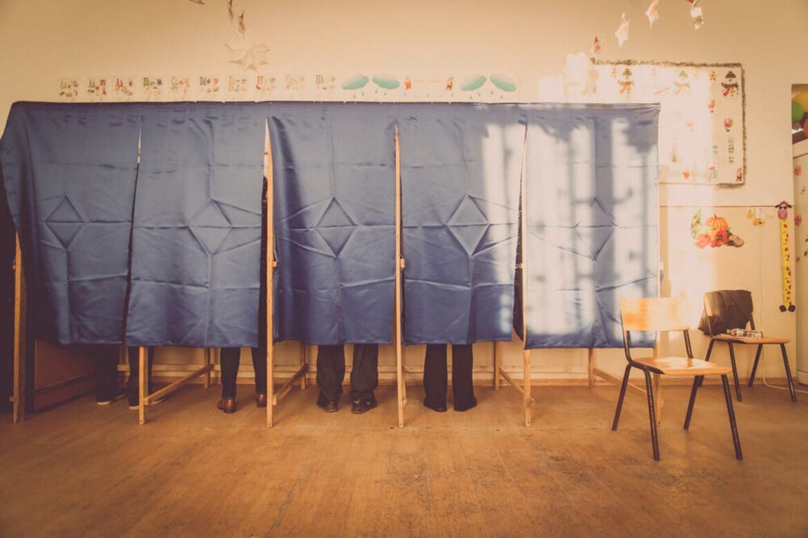 Prekinuto glasanje na dva birališta u Šavniku, glasaće se sedmi put