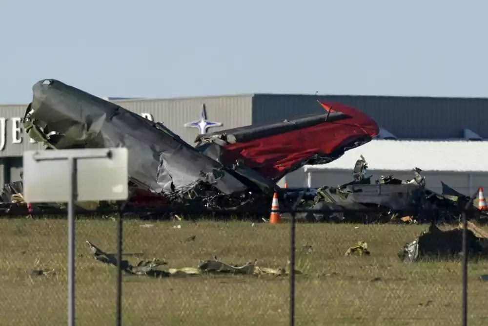 Šestoro mrtvih u sudaru starih aviona na aeromitingu u Teksasu