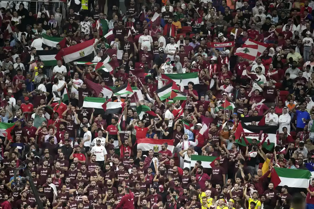 Katar se oprašta od Svjetskog prvenstva u porazu od Holandije sa 2:0