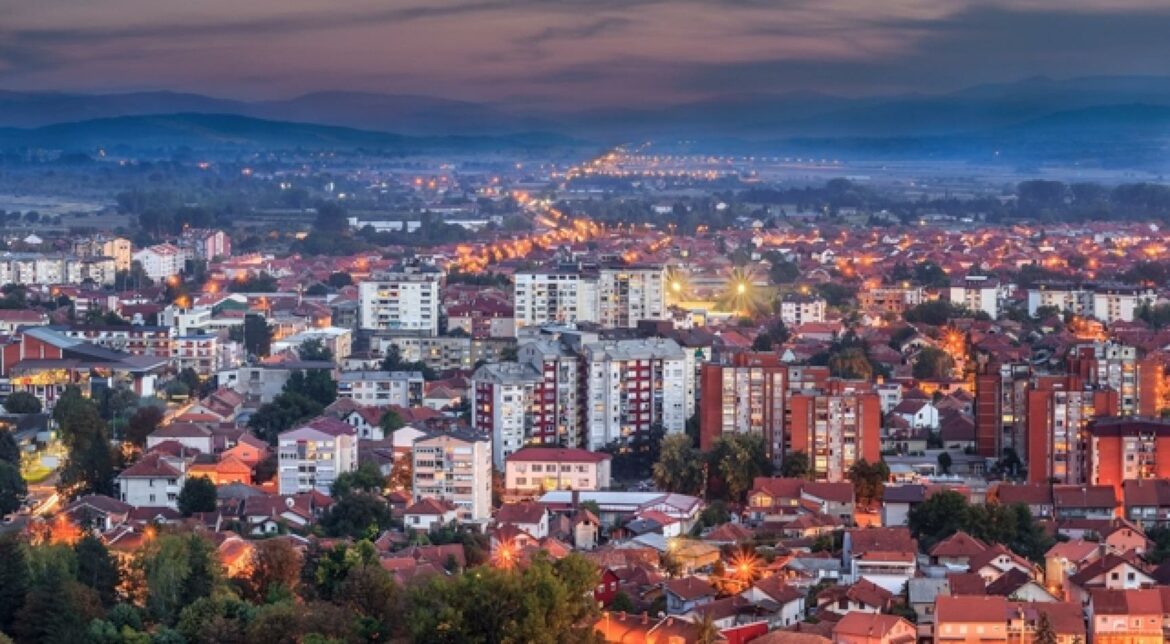 Autoput, škole zatvorene zbog curenja amonijaka u istočnoj Srbiji