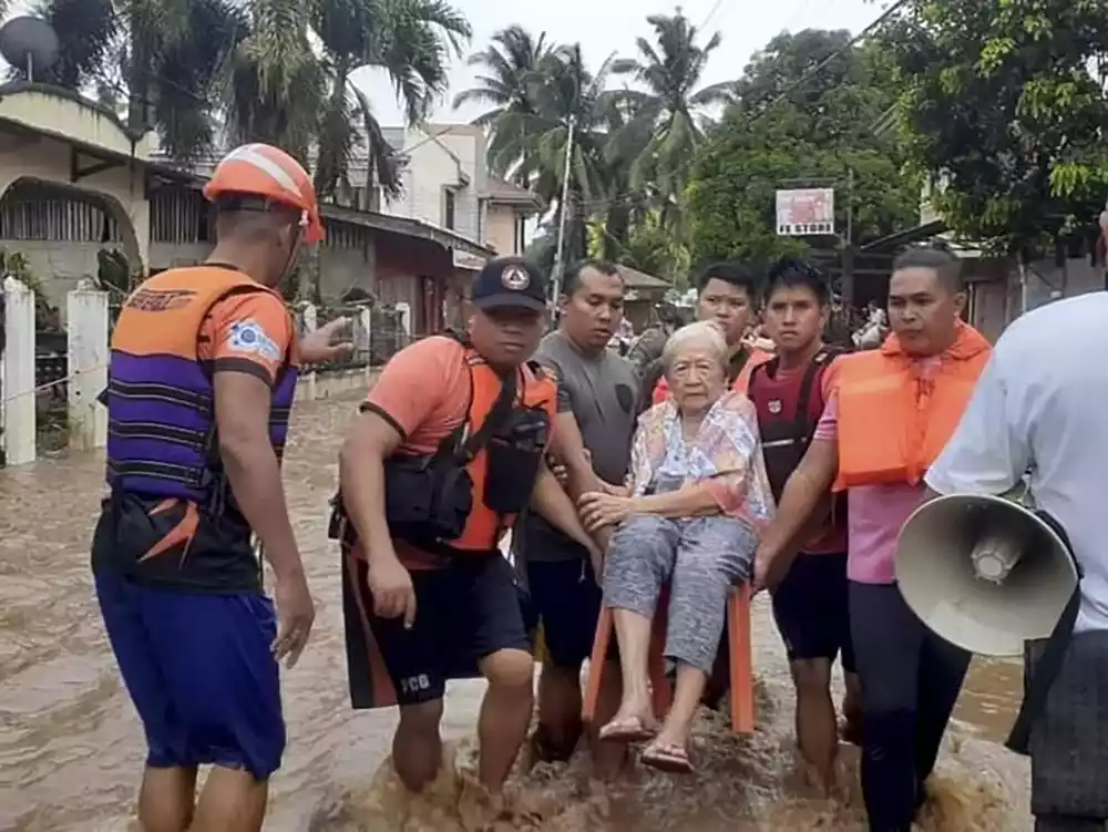 Poplave na Filipinima uzrokuju najmanje 25 smrtnih slučajeva