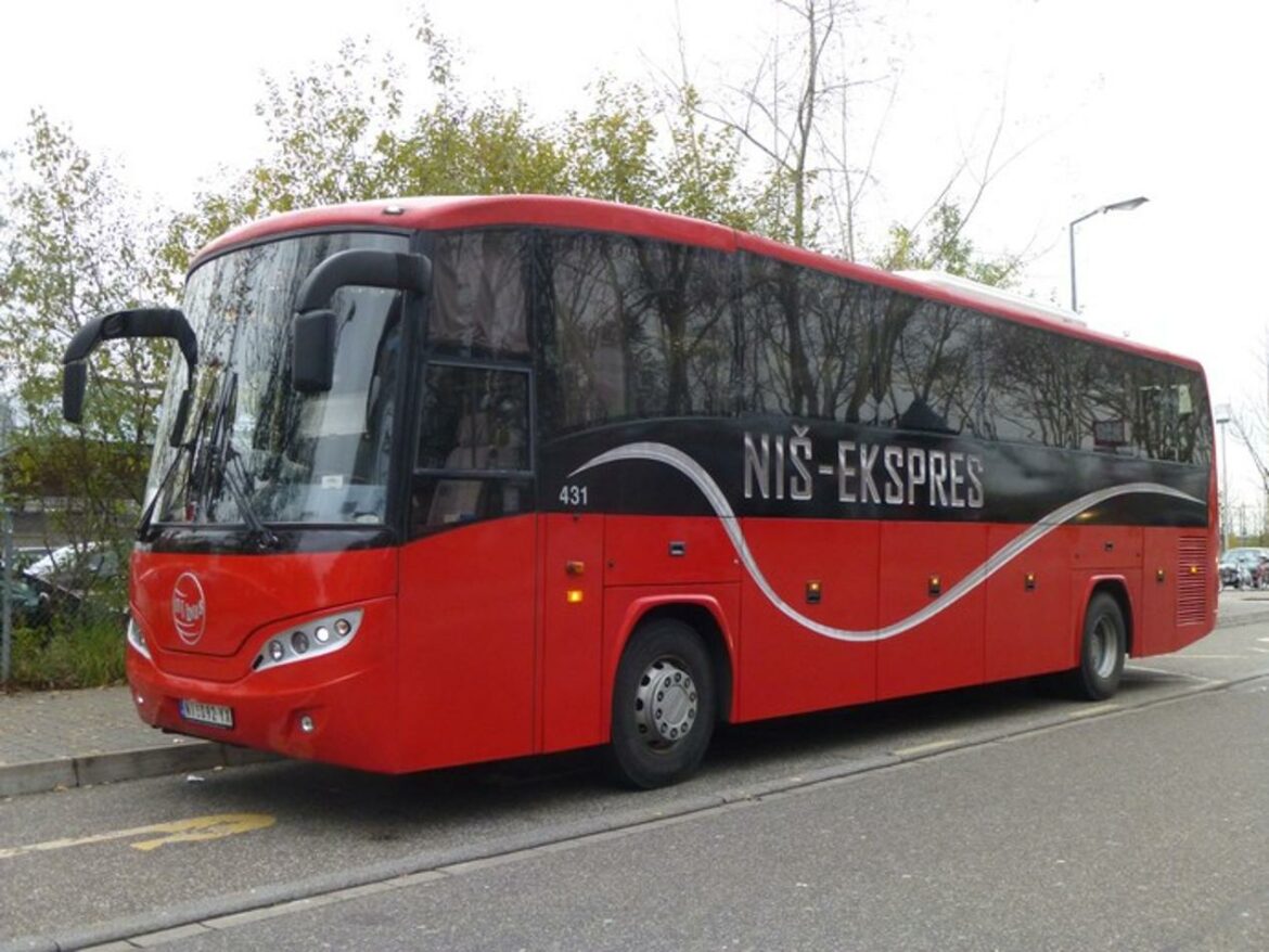 Srbija: Autobus Niš-ekspresa potpuno izgoreo u Niškoj Banji