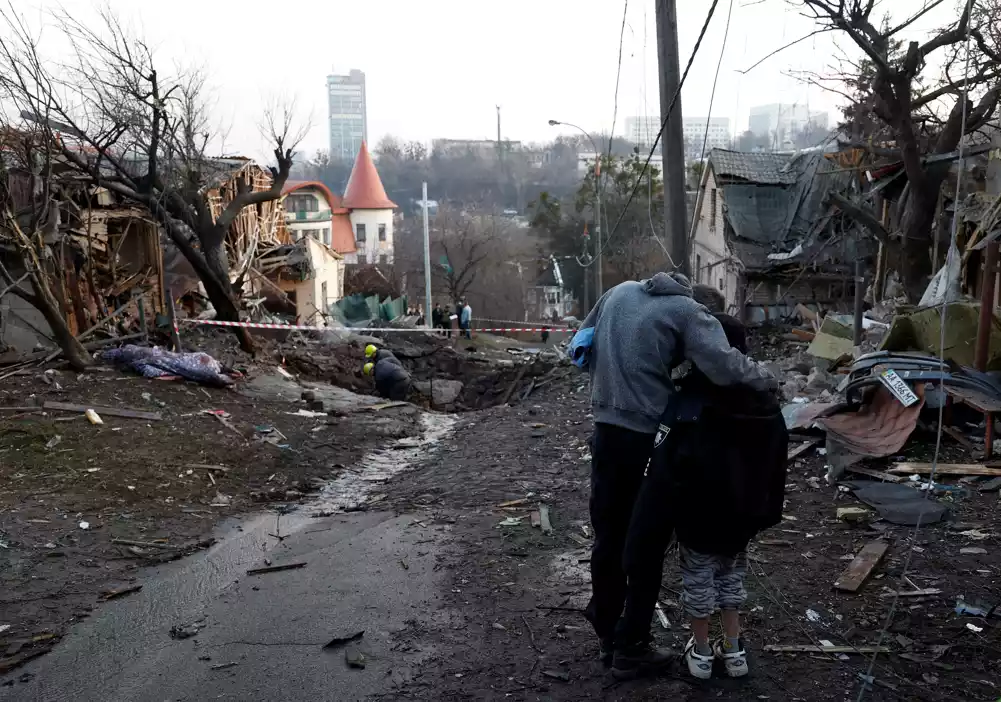 Ruski projektili su pogodili Kijev u novogodišnjoj noći, najmanje jedan je mrtav