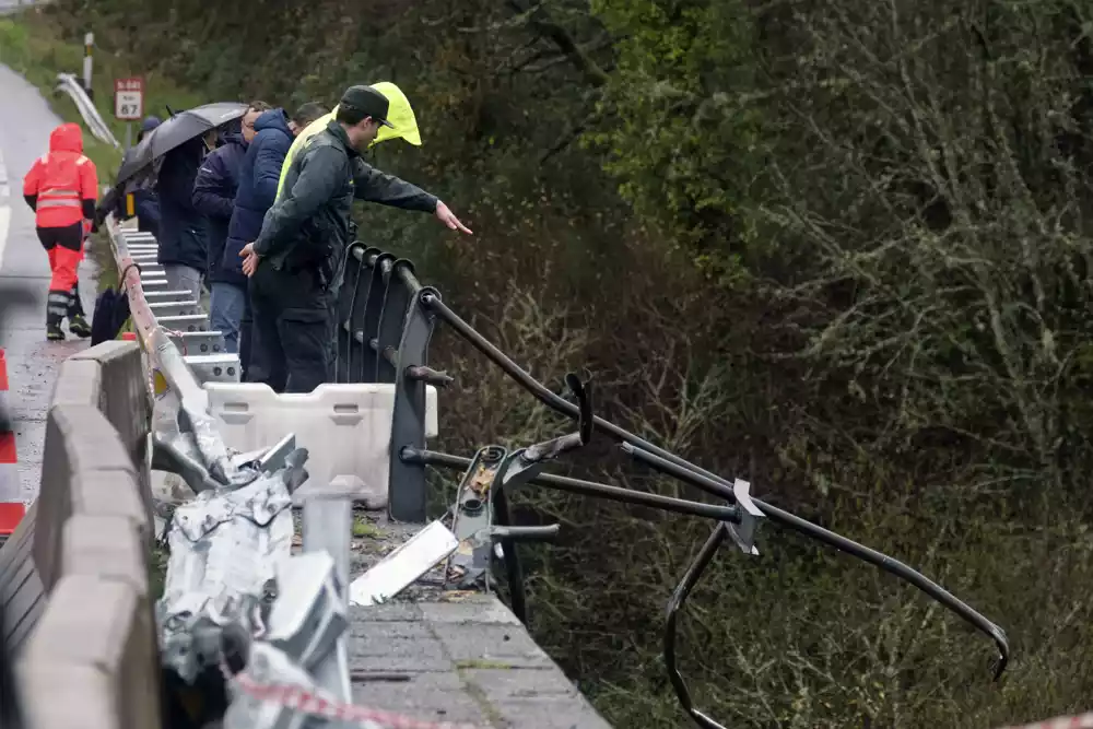 Sedmo tijelo otkriveno nakon što je autobus pao u špansku reku