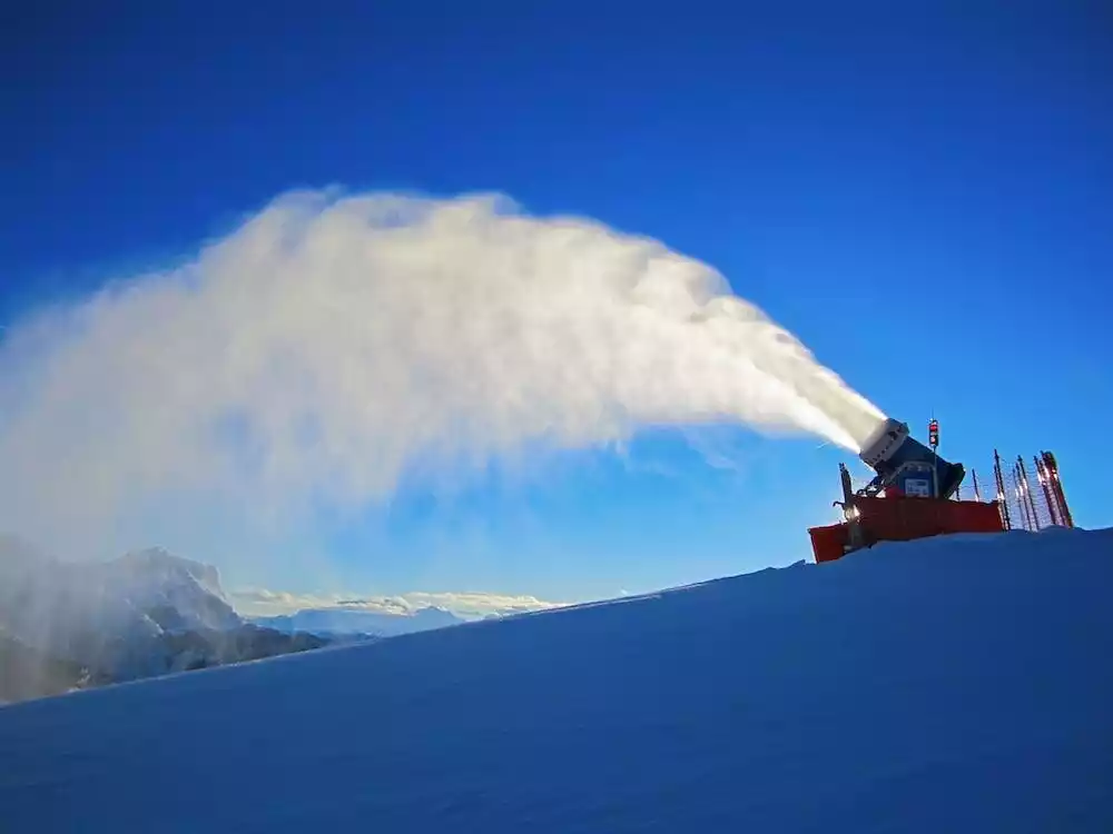Zbog klimatskih promena skijanje na Alpima se suočava sa mračnom budućnošću