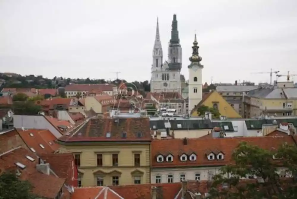 Novinari na protestu u Zagrebu povodom smrti kolege, traže ostavku ministra zdravstva