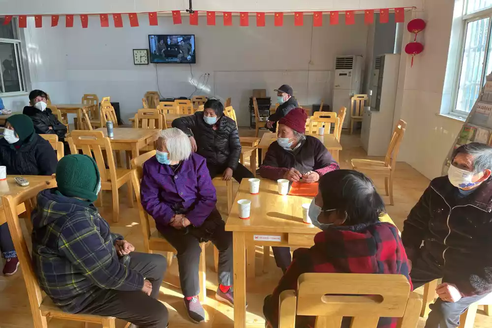 Kina ostvaruje ‘ogroman napredak’ u vakcinaciji starijih osoba: SZO