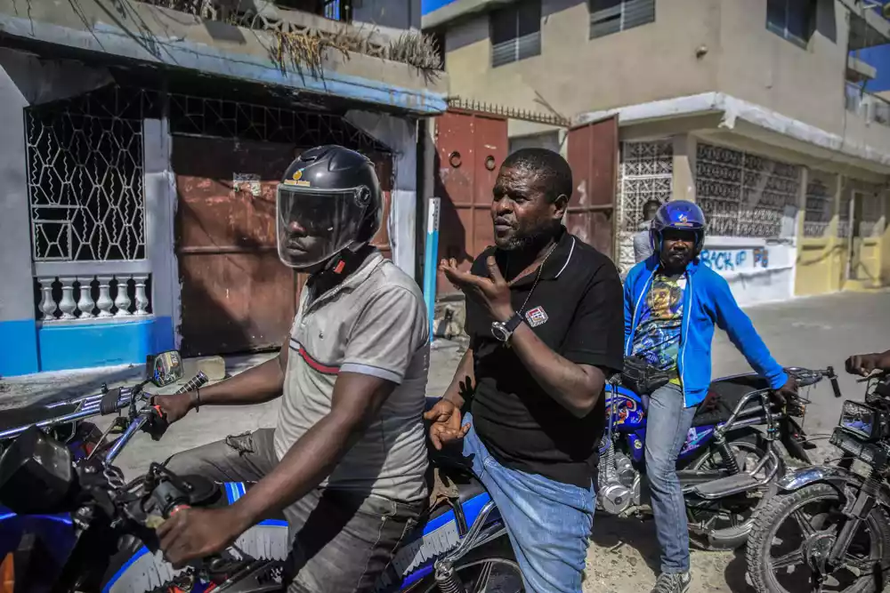 Na Haitiju bande preuzimaju kontrolu dok demokratija vene