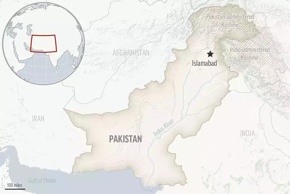 Eksplozija u džamiji u pakistanskom Pešavaru, 70 povrijeđenih