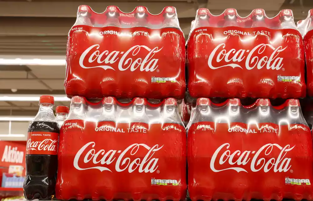 Coca-Cola će nastaviti sa povećanjem ciena dok PepsiCo pravi pauzu