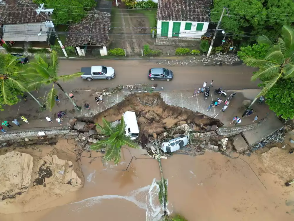 Više od 30 mrtvih dok su kiše u Brazilu izazvale katastrofu