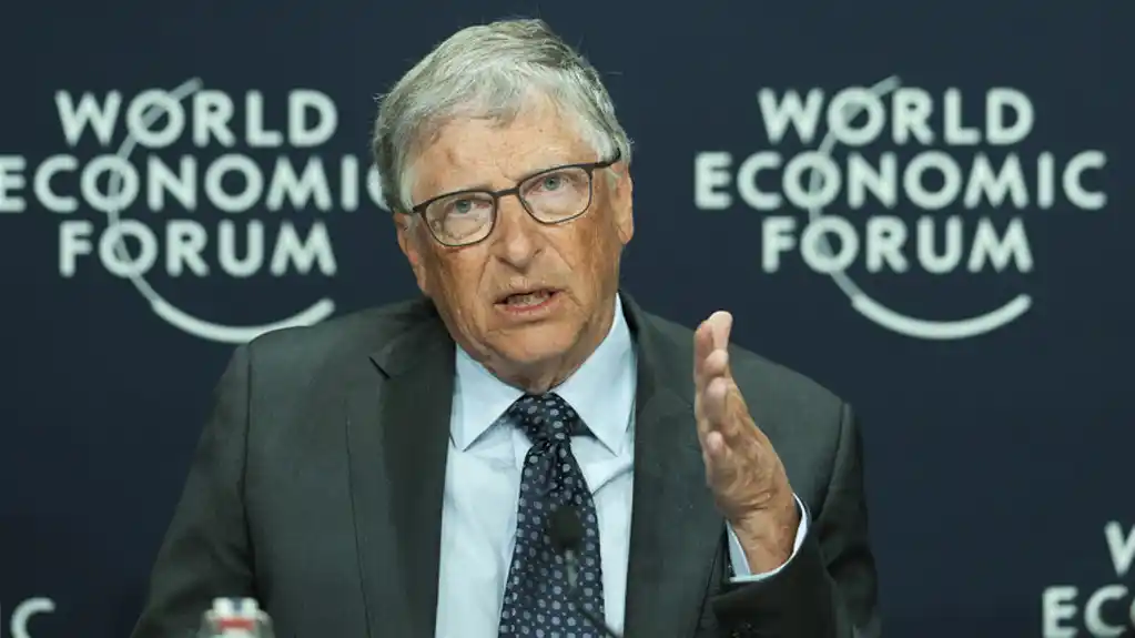 Bill Gates želi globalnu „vatrogasnu službu“ za pandemije