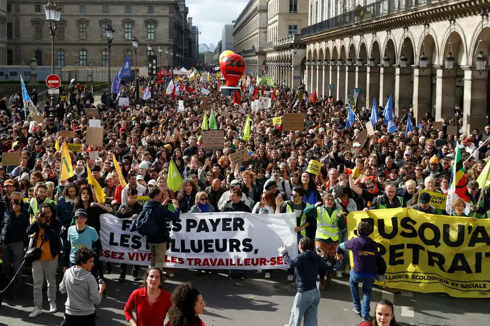 Hiljade ljudi na novim demonstracijama širom Francuske protiv reforme penzionog sistema