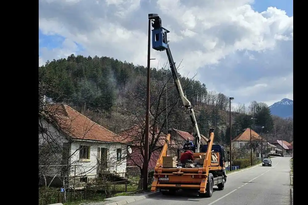 Kolašinska javna rasvjeta energetski neefikasna: Sa led sijalicama trošiće četiri do pet puta manje struje