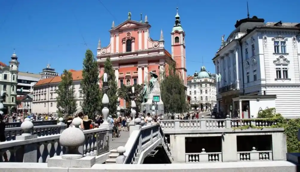 Ljubljana dobila Lektorat za srpski jezik