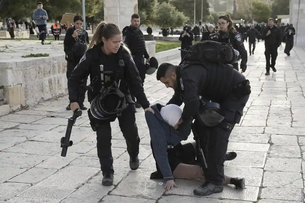 Nasilje izbija na svijetom mijestu Jerusalima drugu noć