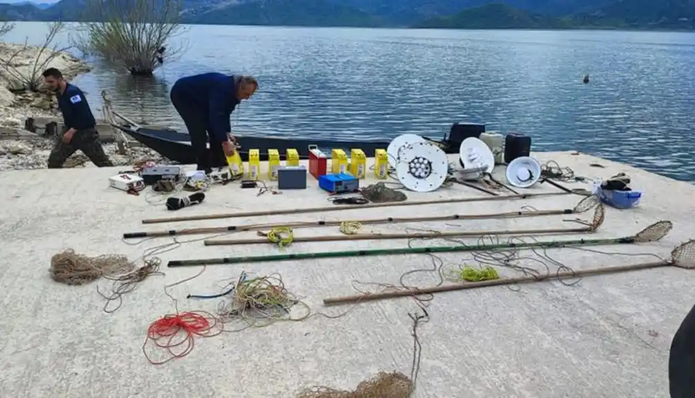 Skadarsko jezero: Zaplijenjena nedozvoljena lovna sredstva