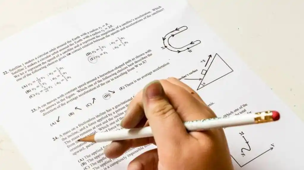 Eksterni ispit iz matematike za polumaturante protekao bez nepravilnosti