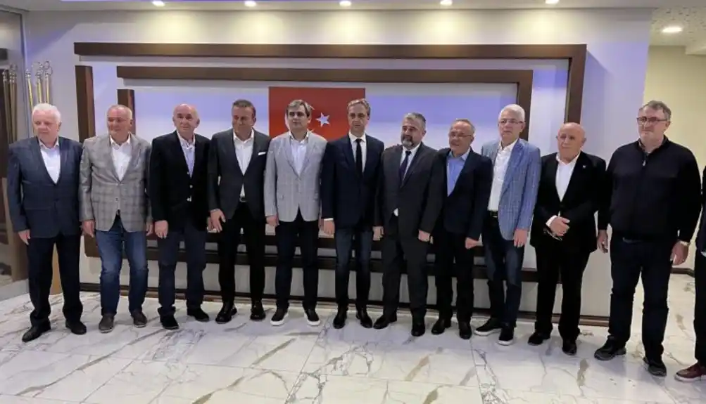 Ibrahimović posjetio Bošnjake u Istanbulu: Udruženje „Bosna Sandžak“ gaji snažna osjećanja prema mjestima svojih predaka