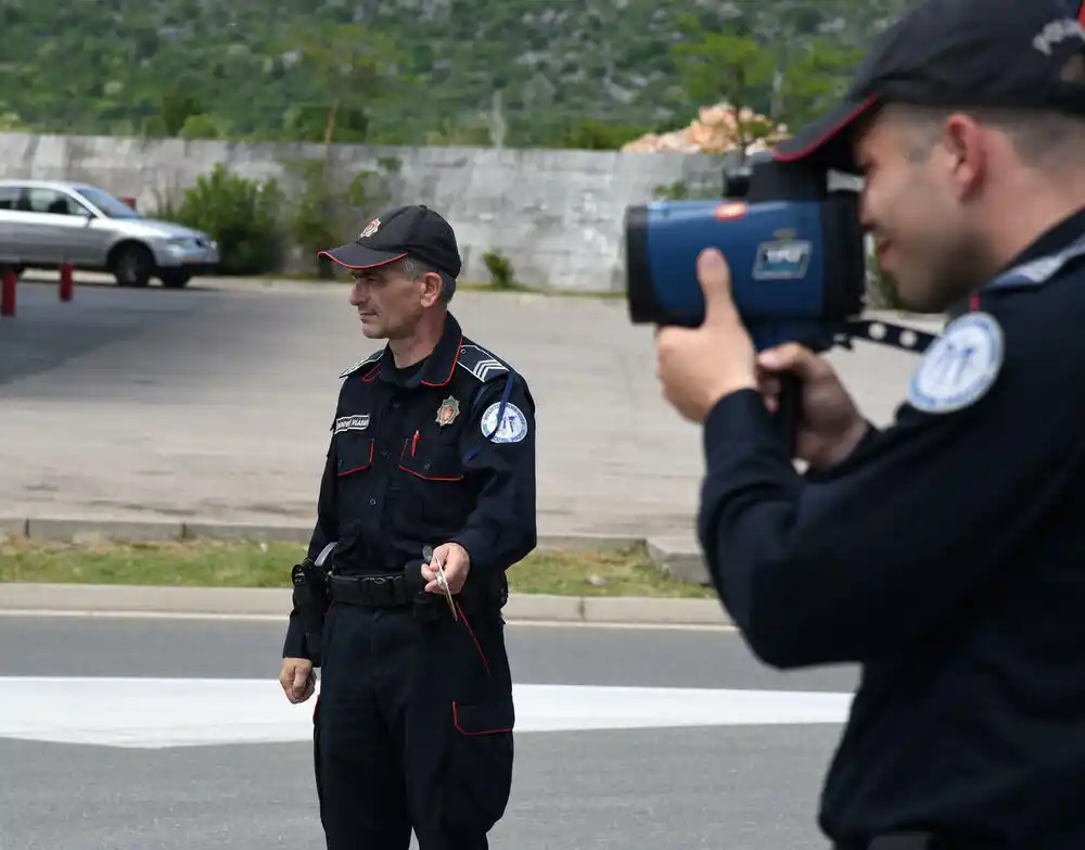 Otac i sin u patroli: Čast je nositi uniformu i štititi građane