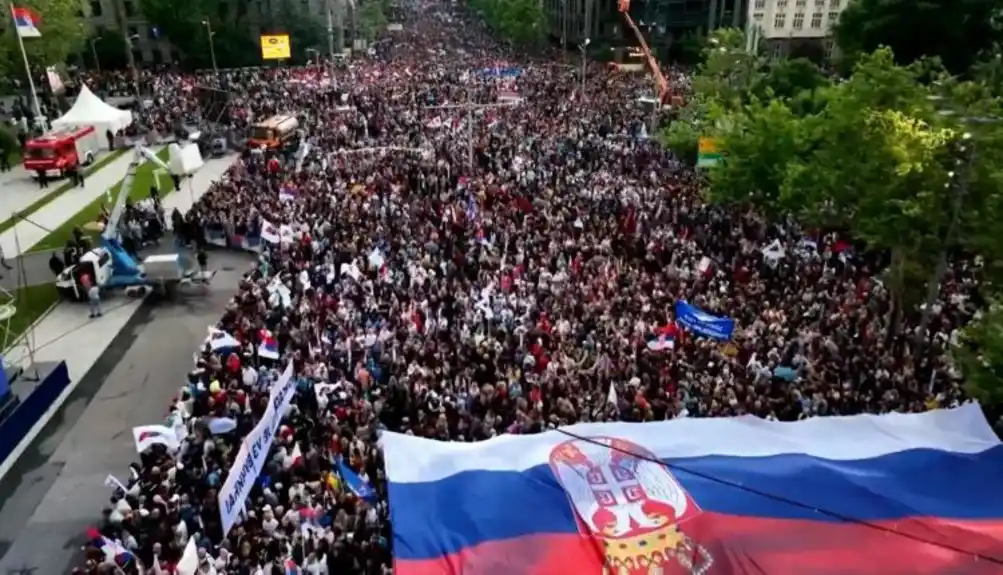 Srbija pred fajrontom: U pamet se Srbi, jer dan poslije, neće biti šanse ni za – otriježnjenje!