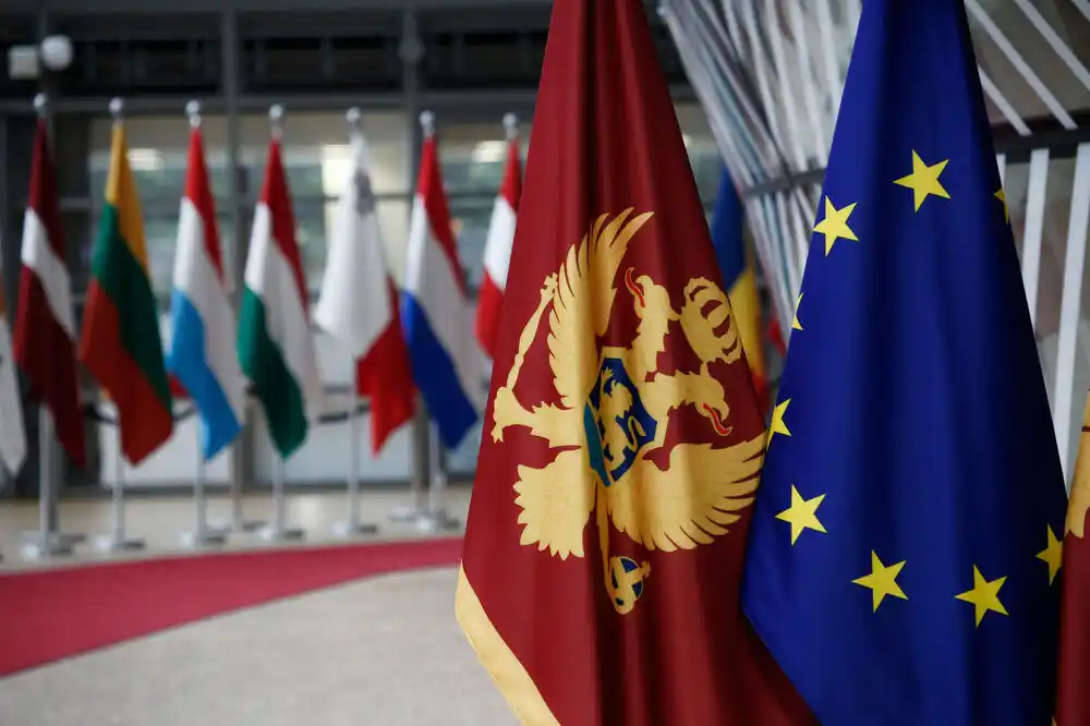 Ukrajina i Moldavija mogu prestići Crnu Goru i zemlje ZB na putu za članstvo u EU, poručili su Borelj i ministri EU