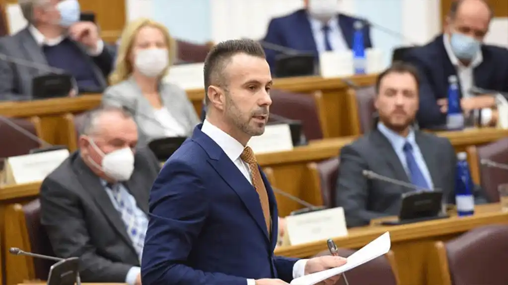 Bogdanović (Demokrate): Naš izborni program se mora poštovati prilikom formiranja vlade