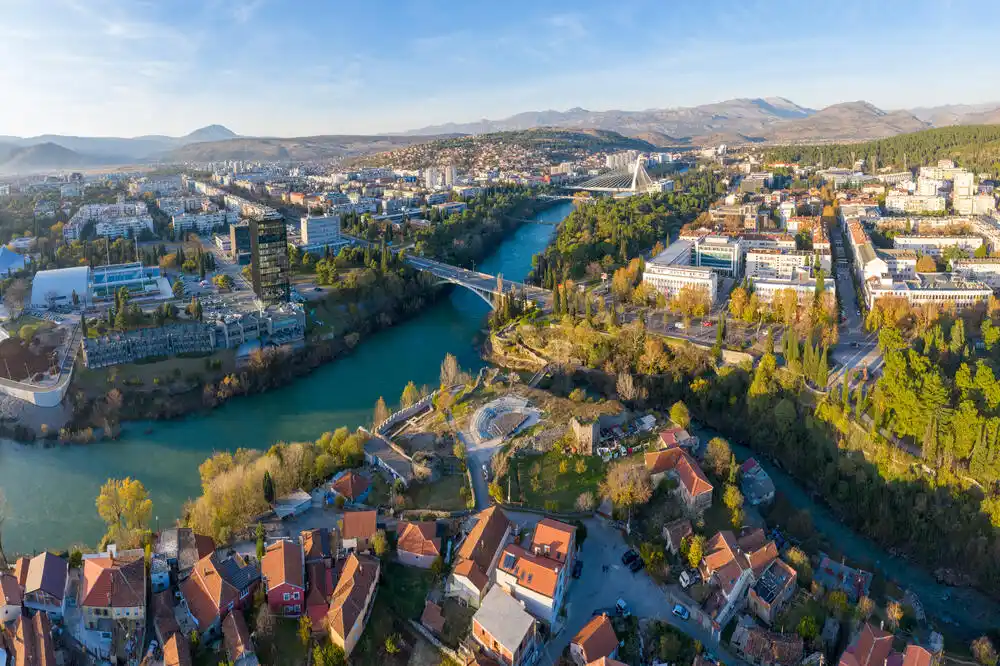 Danas sunčano, temperatura do 34 stepena