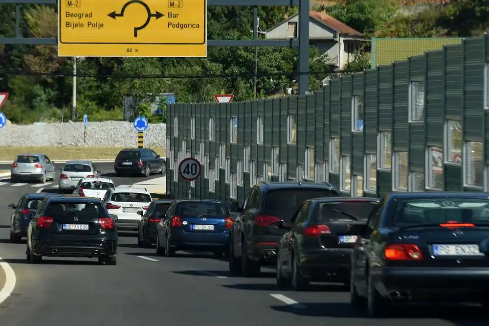 Monteput: Autoput je u funkciji, obje kolovozne trake otvorene za saobraćaj