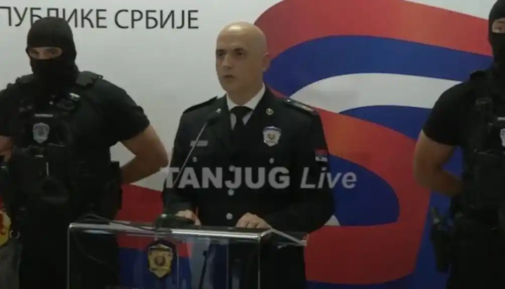 MUP Srbije: Uhapšeni su bili u punoj ratnoj opremi, sa automatskim puškama, GSP uređajima i mapama