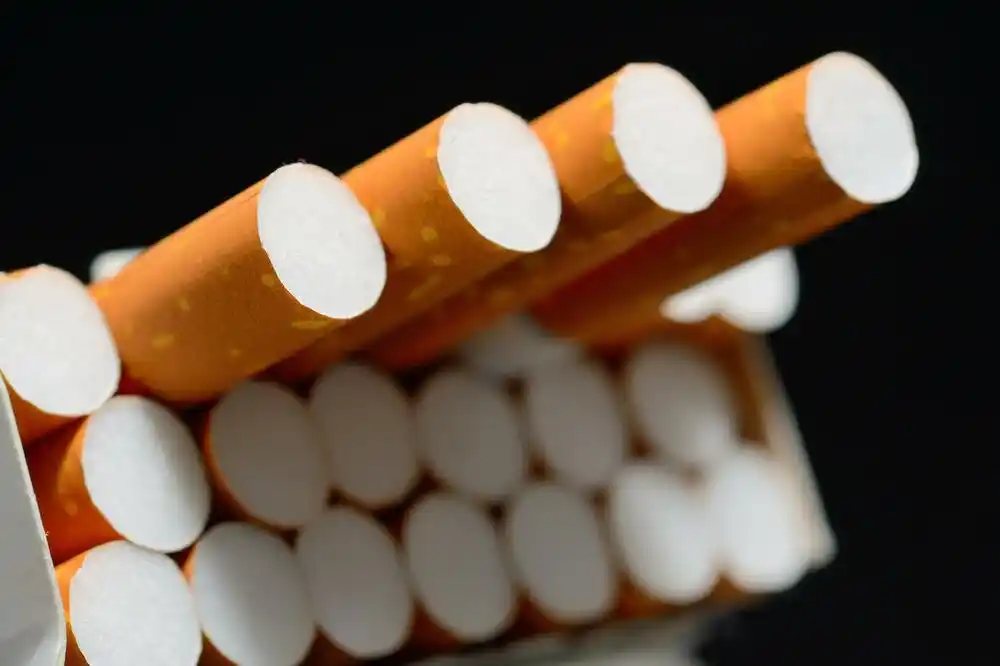 U Kanadi će na svakoj cigareti biti ispisano upozorenje o štetnosti duvana