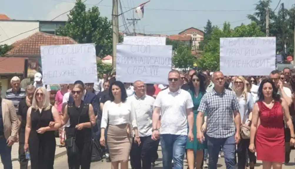 Završen protest Srba iz Gračanice: Zahtijevaju oslobađanje Dragiše Milenkovića i svih nevino uhapšenih sunarodnika