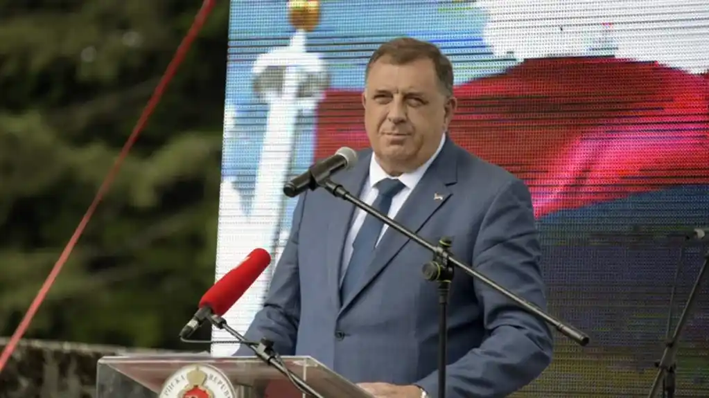 Dodik: Uvjeren u sposobnost Vojske Srbije!