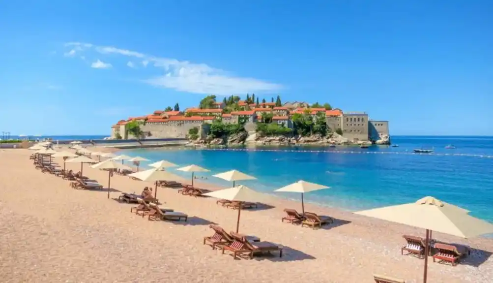 Poslije dvije godine „zatvora“: Sveti Stefan ponovo otvara vrata za goste